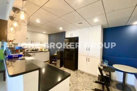 Apartment de 4 dormitorios en RIMAL Dubai, UAE No. 95715 17