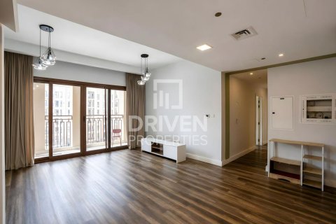 Квартира с 2 спальнями в Zahra Breeze Apartments, ОАЭ №188553 3