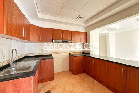 Квартира с 2 спальнями в Джумейра Лейк Тауэрс, ОАЭ №144914 12