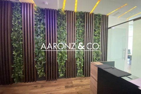 91m² Office in Business Bay, UAE No. 144908 10