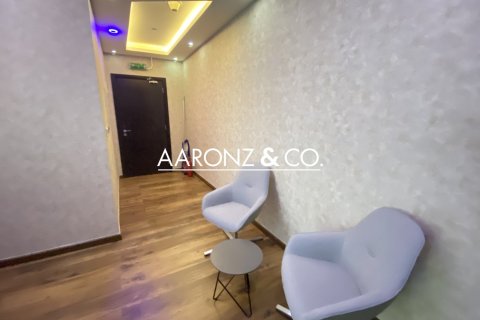 91m² Office in Business Bay, UAE No. 144908 6