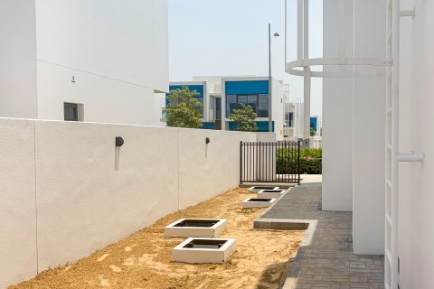 6 bedrooms Villa in Damac Lagoons, UAE No. 195086 3