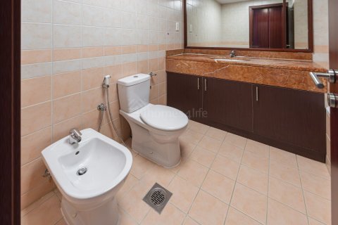 Квартира с 3 спальнями в Emirates Crown, ОАЭ №164611 6