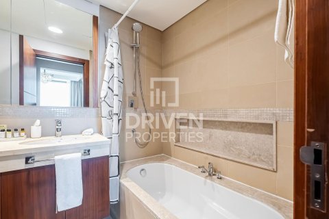 Appartement de 3 chambres à Burj Vista, UAE No. 85684 17