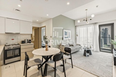 1 bedroom Apartment in Burj Royale, UAE No. 192030 3