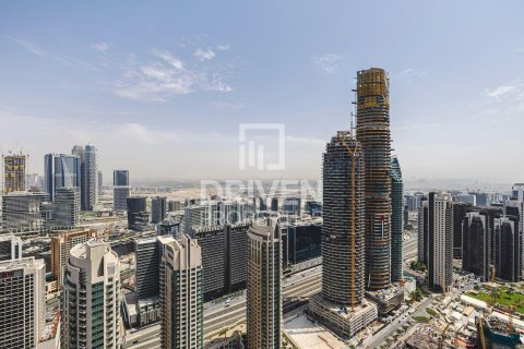 1 bedroom Apartment in Burj Royale, UAE No. 192030 14