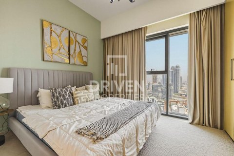 1 bedroom Apartment in Burj Royale, UAE No. 192030 9