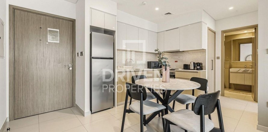 1 bedroom Apartment in Burj Royale, UAE No. 192030