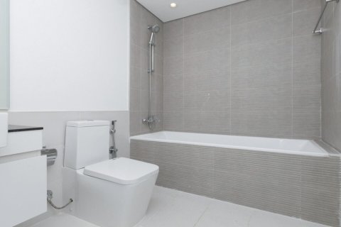 2 bedrooms Apartment in Dubai, UAE No. 141163 18