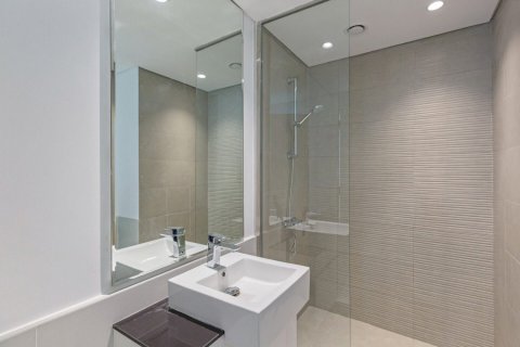 2 bedrooms Apartment in Dubai, UAE No. 141164 15