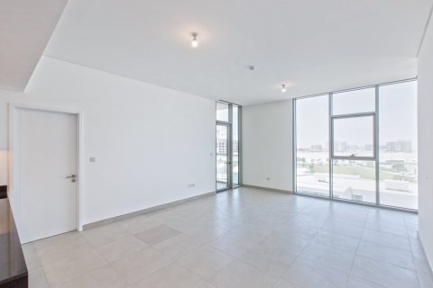 2 bedrooms Apartment in Dubai, UAE No. 141164 4