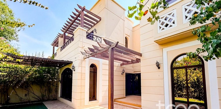 Villa de 4 dormitorios en Mudon, UAE No. 206194