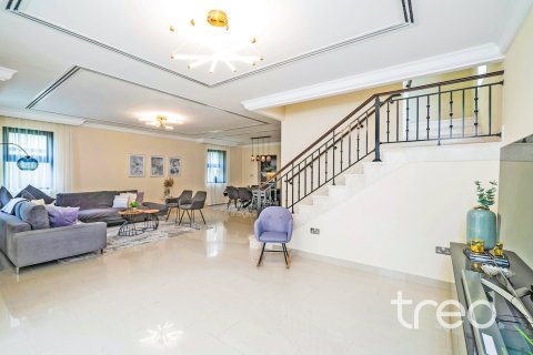 Villa de 4 chambres à Casa, UAE No. 206191 8