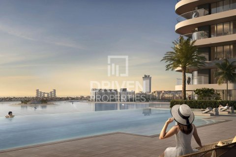 Квартира с 2 спальнями в EMAAR Beachfront, ОАЭ №137860 11