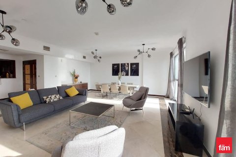 Apartment de 3 dormitorios en Dubai, UAE No. 135699