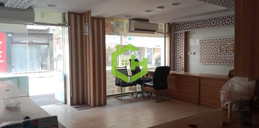 111.5مربع، محل تجاري في Deira, الإمارات العربية المتحدة رقم 92142