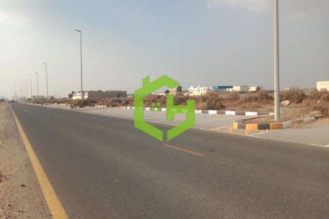 1858m² Land in Al Sajaa, UAE No. 92144 5