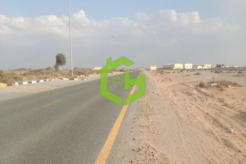 1858m² Land in Al Sajaa, UAE No. 92144 6