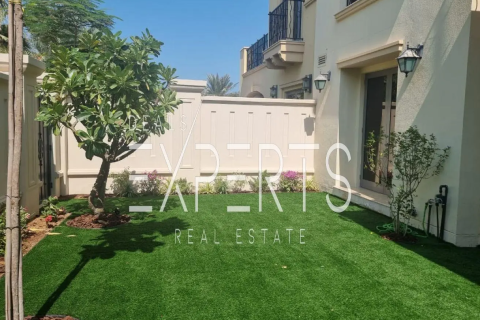 4 bedrooms Townhouse  No. 112440 3