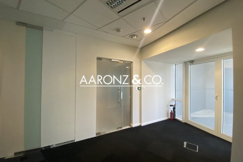 150مربع، مكتب في Sheikh Zayed Road, الإمارات العربية المتحدة رقم 111518 7