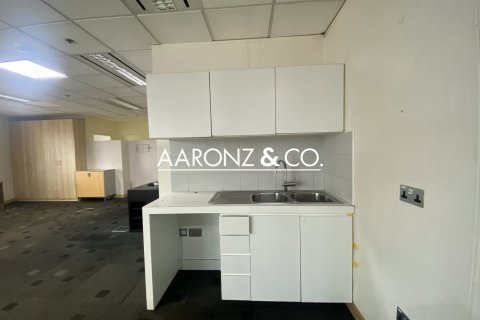150مربع، مكتب في Sheikh Zayed Road, الإمارات العربية المتحدة رقم 111518 8