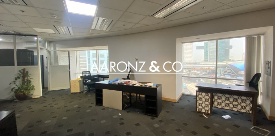 150مربع، مكتب في Sheikh Zayed Road, الإمارات العربية المتحدة رقم 111518