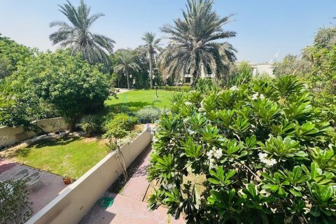 Villa de 3 chambres à Umm Suqeim, UAE No. 101740 24