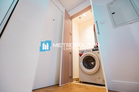 Apartment de 3 dormitorios en  Yas Island, UAE No. 148846 23