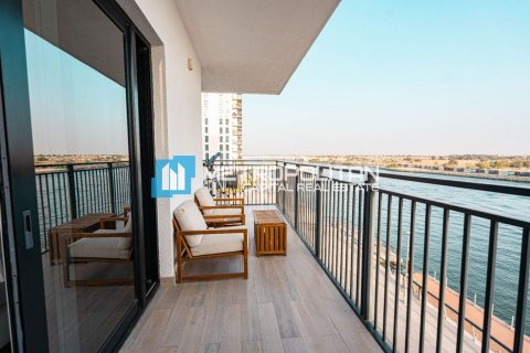 Apartment de 3 dormitorios en  Yas Island, UAE No. 148846 7