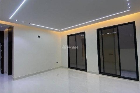 8 bedrooms Villa in Riyadh, Saudi Arabia No. 60284 9