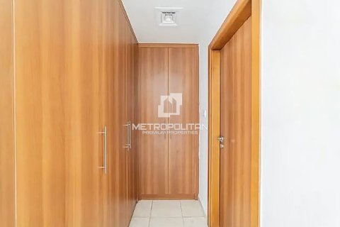 2 bedrooms Apartment in Dubai Land, UAE No. 171697 9