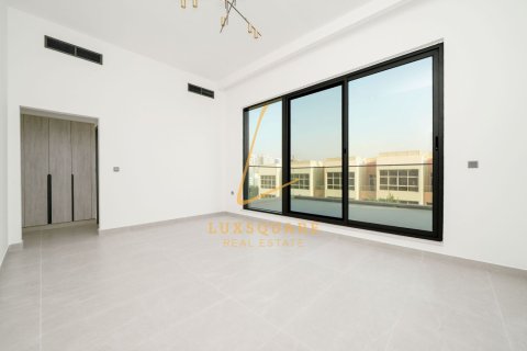 5 bedrooms Villa in Al Furjan, UAE No. 166091 23