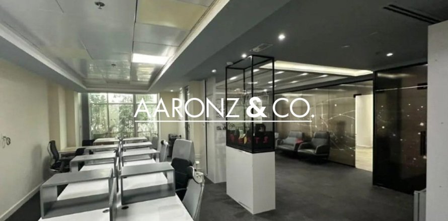 199m² Office in Business Bay, UAE No. 133001