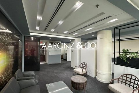 199m² Office in Business Bay, UAE No. 133001 4