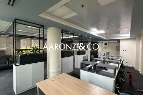 199m² Office in Business Bay, UAE No. 133001 6