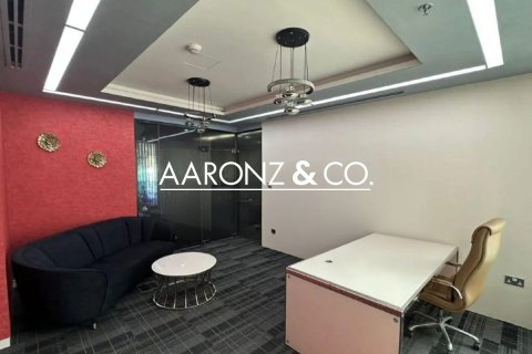 199m² Office in Business Bay, UAE No. 133001 9