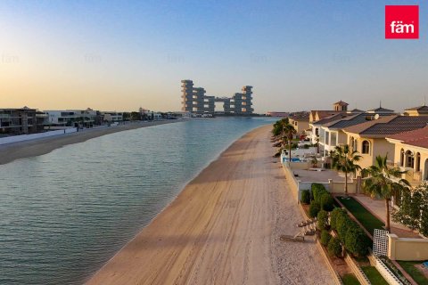 5 bedrooms Villa in Palm Jumeirah, UAE No. 80625 2