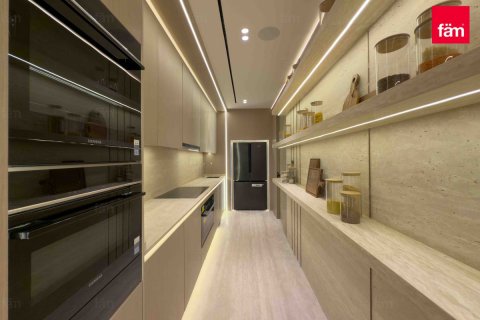 5 bedrooms Villa in Palm Jumeirah, UAE No. 80625 13