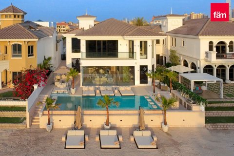 5 bedrooms Villa in Palm Jumeirah, UAE No. 80625 1