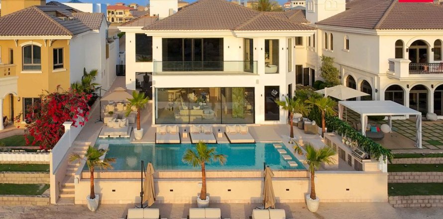 5 bedrooms Villa in Palm Jumeirah, UAE No. 80625