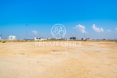 Land de 916.30228900m² No. 126371 8