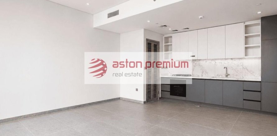 Studio Apartment in Business Bay, UAE No. 200114