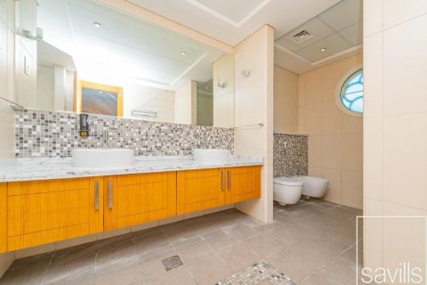5 bedrooms Villa in Jumeirah Park, UAE No. 194719 12