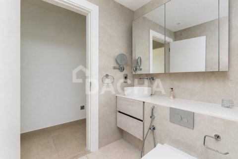 2 bedrooms Apartment in The Crescent, UAE No. 203694 15