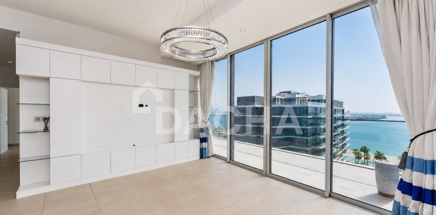 2 bedrooms Apartment in The Crescent, UAE No. 203694