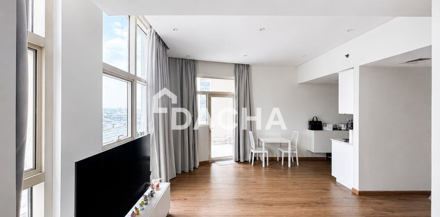 Studio Apartment in Dubai Marina, UAE No. 203695