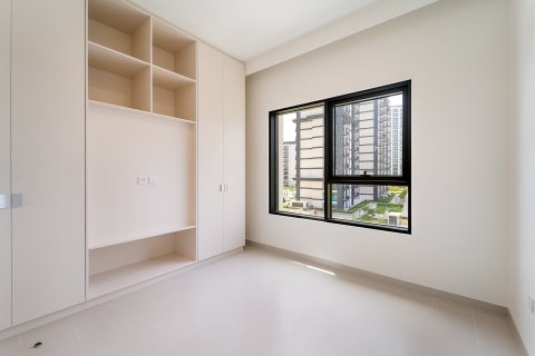 3 bedrooms Apartment in Dubai, UAE No. 183238 11