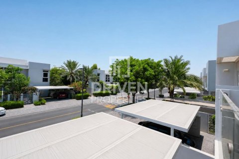 Таунхаус с 3 спальнями в Arabella Townhouses, ОАЭ №193380 11