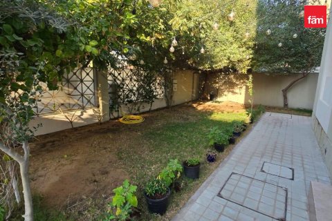 Villa de 5 dormitorios en Dubai, UAE No. 187421 16