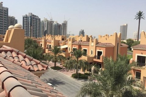 5 bedrooms Villa in Bloomingdale, UAE No. 170574 5